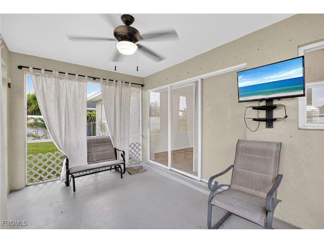 517 SE 16th Place Cape Coral FL 33990 2025013381 image25