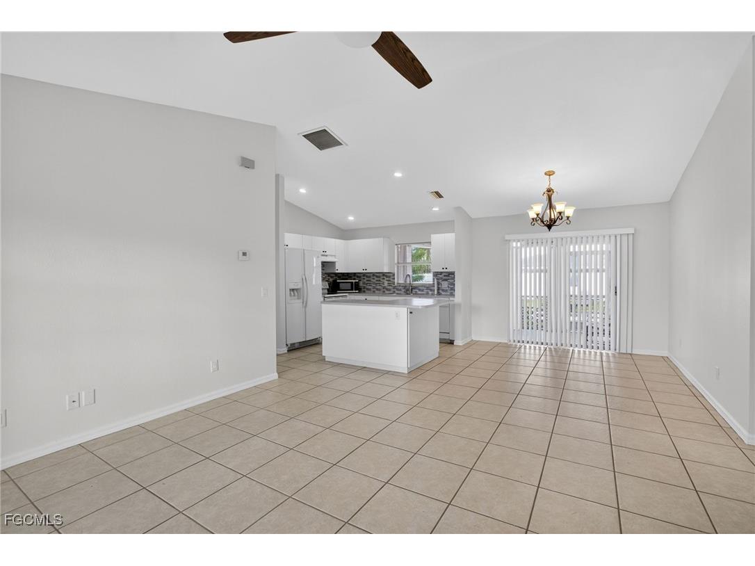 517 SE 16th Place Cape Coral FL 33990 2025013381 image7