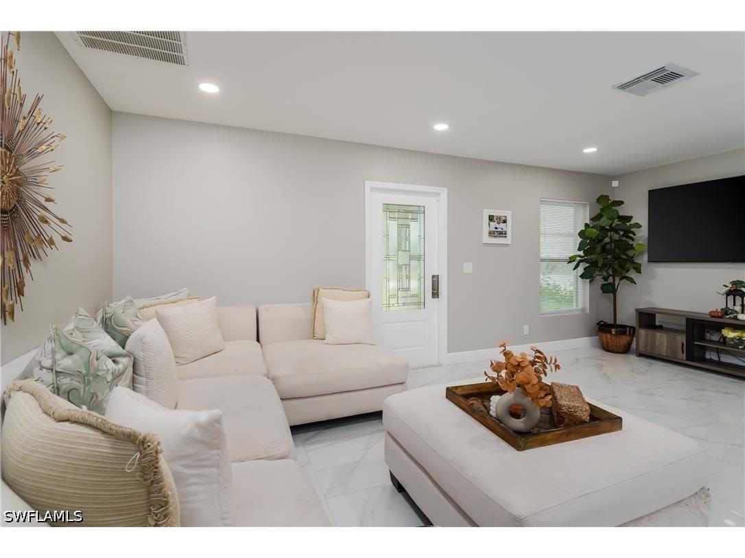 5170 19th Court SW Naples FL 34116 226015384 image2