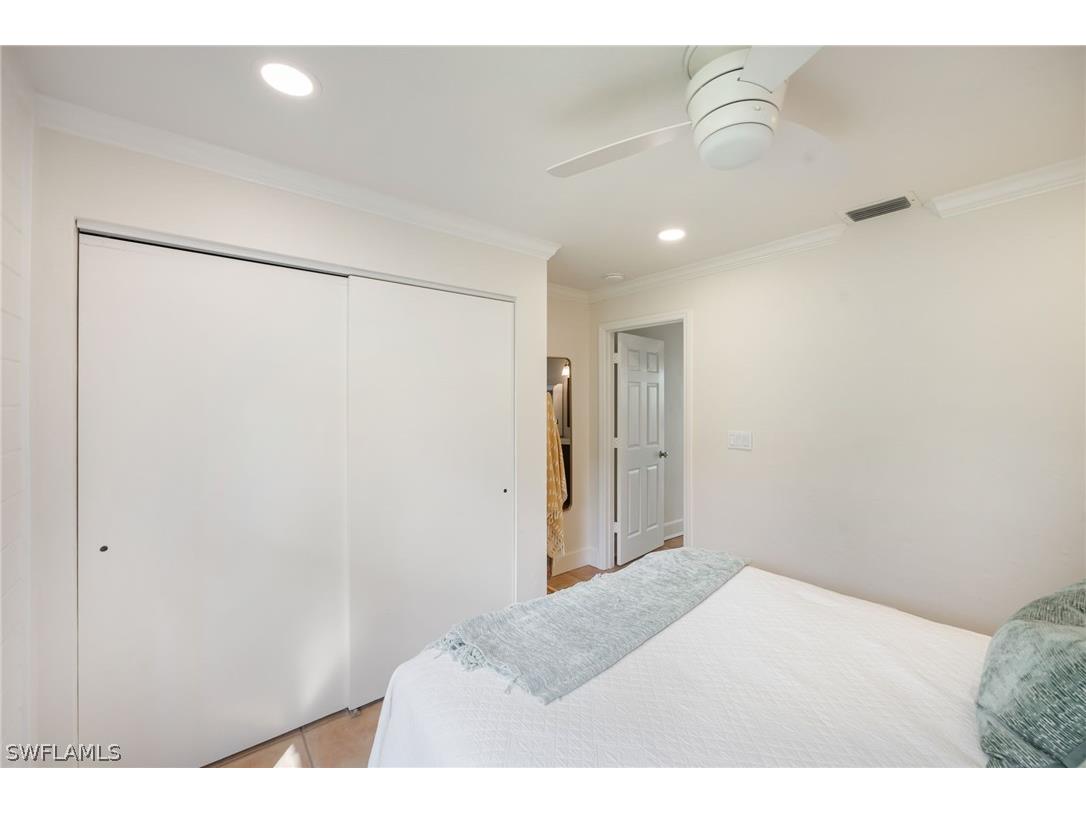 5179 Sycamore Drive Naples FL 34119 226008815 image25