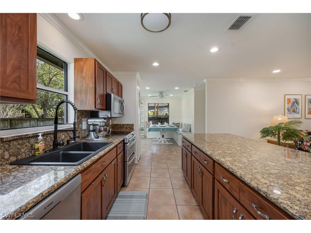 5179 Sycamore Drive Naples FL 34119 226008815 image8