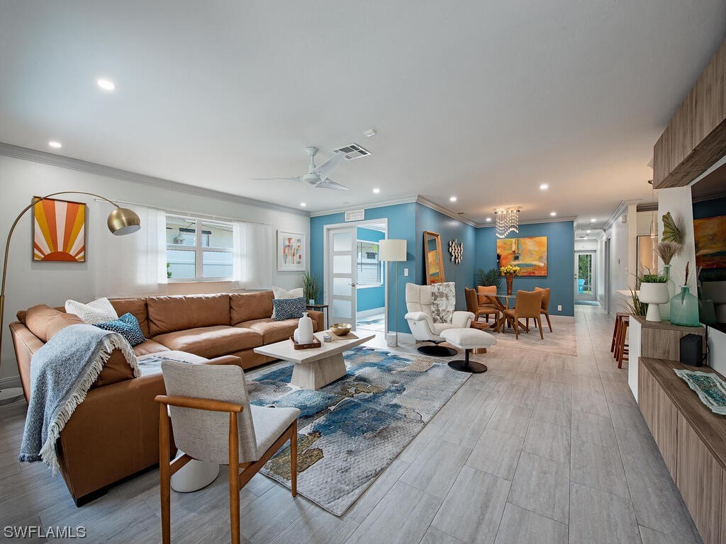 518 94th Avenue N Naples FL 34108 223081899 image1