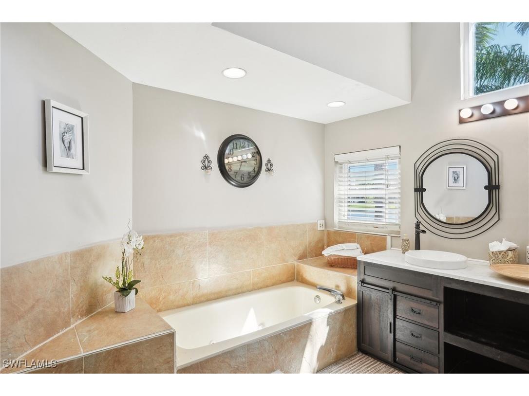 518 Cormorant Cove Naples FL 34113 225025559 image18