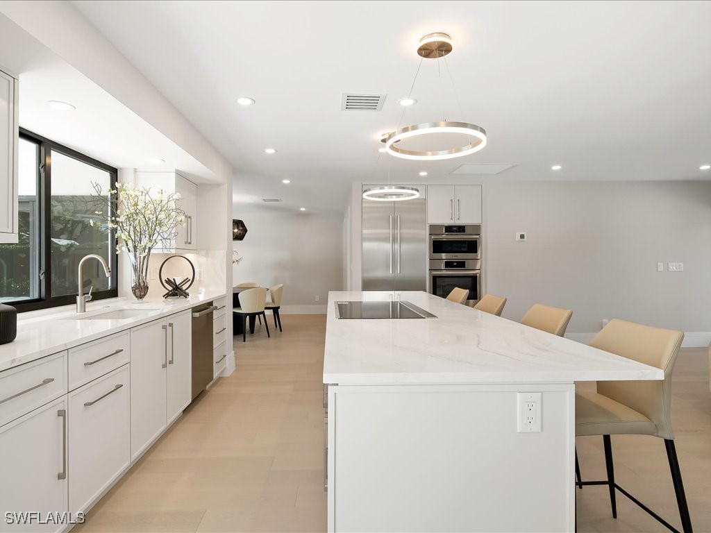 518 Cypress Way E Naples FL 34110 225029643 image15