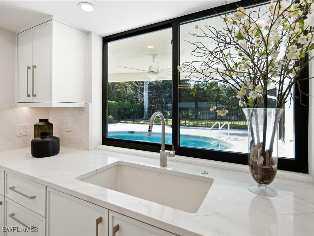 518 Cypress Way E Naples FL 34110 225029643 image16