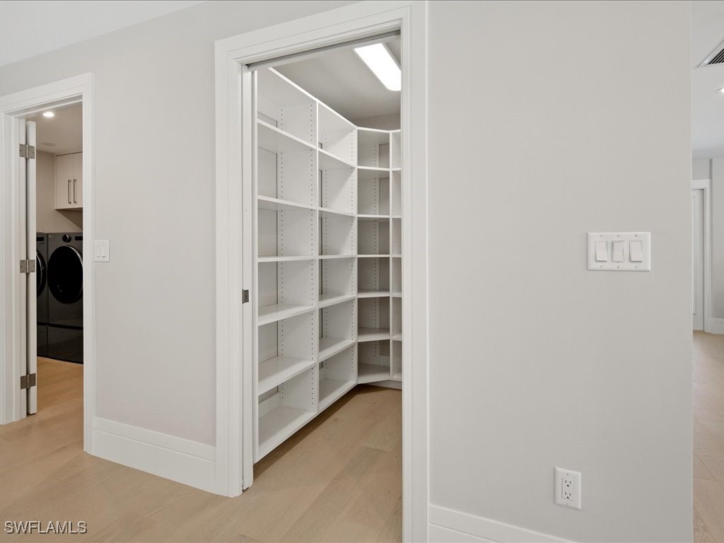 518 Cypress Way E Naples FL 34110 225029643 image20