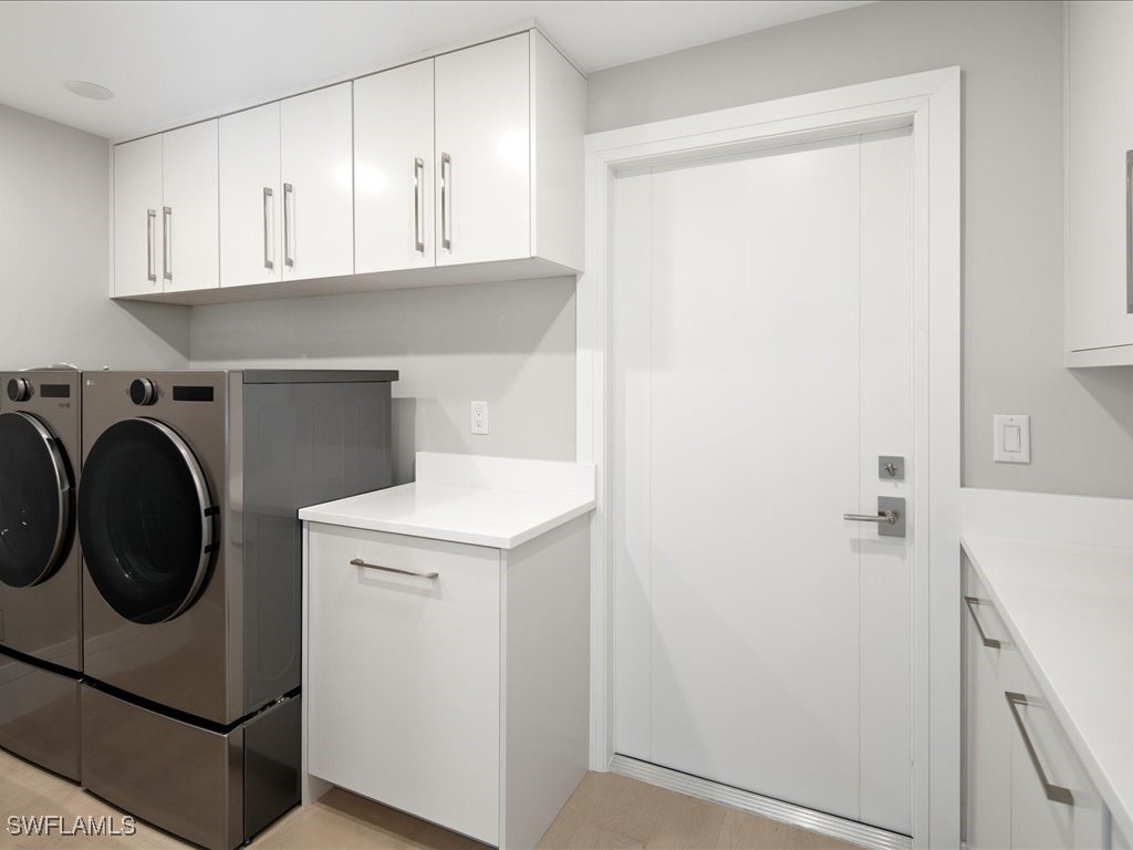 518 Cypress Way E Naples FL 34110 225029643 image22