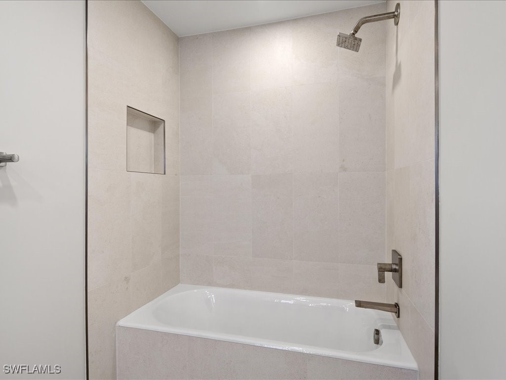 518 Cypress Way E Naples FL 34110 225029643 image27