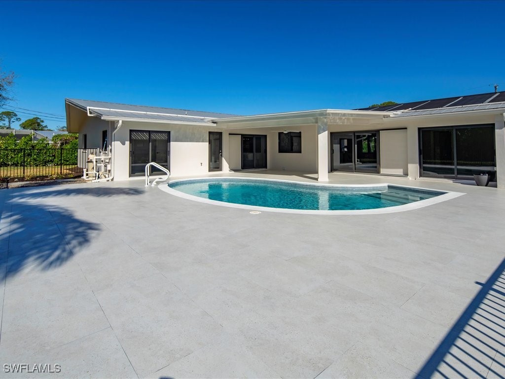 518 Cypress Way E Naples FL 34110 225029643 image42