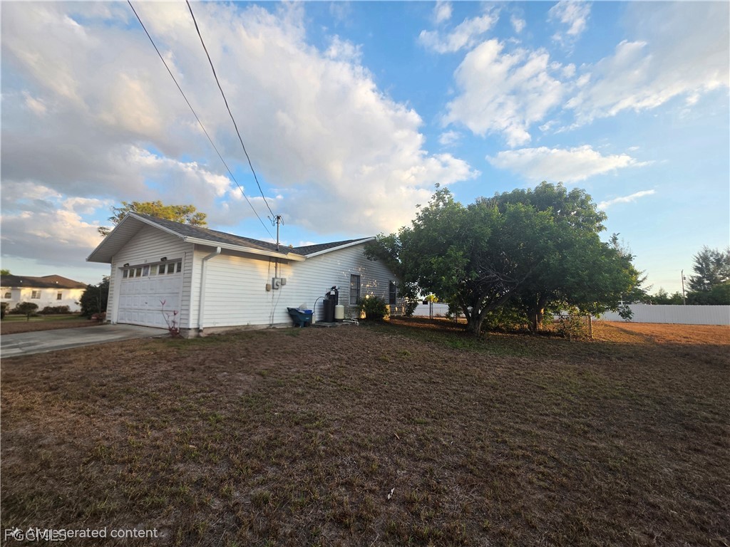 518 Jacaranda Parkway E Cape Coral FL 33909 2026008207 image17