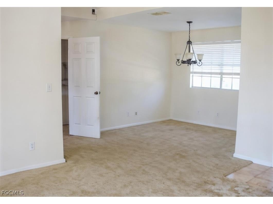 518 Jacaranda Parkway E Cape Coral FL 33909 2026008207 image3