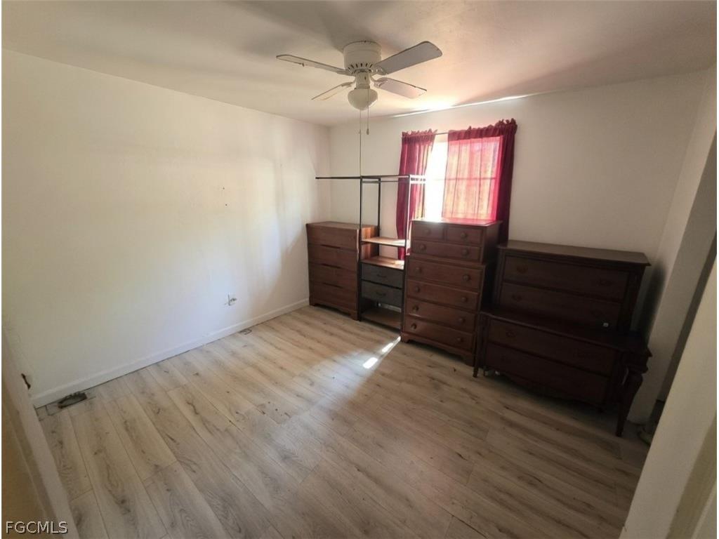 518 Jacaranda Parkway E Cape Coral FL 33909 2026008207 image9