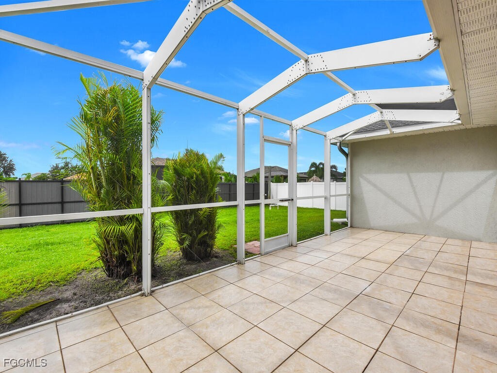 518 NW 11th Terrace Cape Coral FL 33993 2025008394 image26