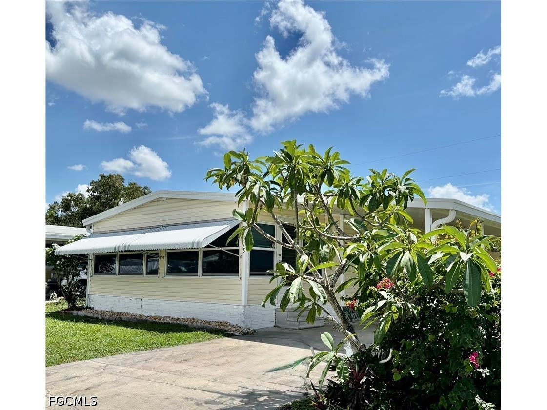 518 Pine Tree Court North Fort Myers FL 33917 2026031143 image1