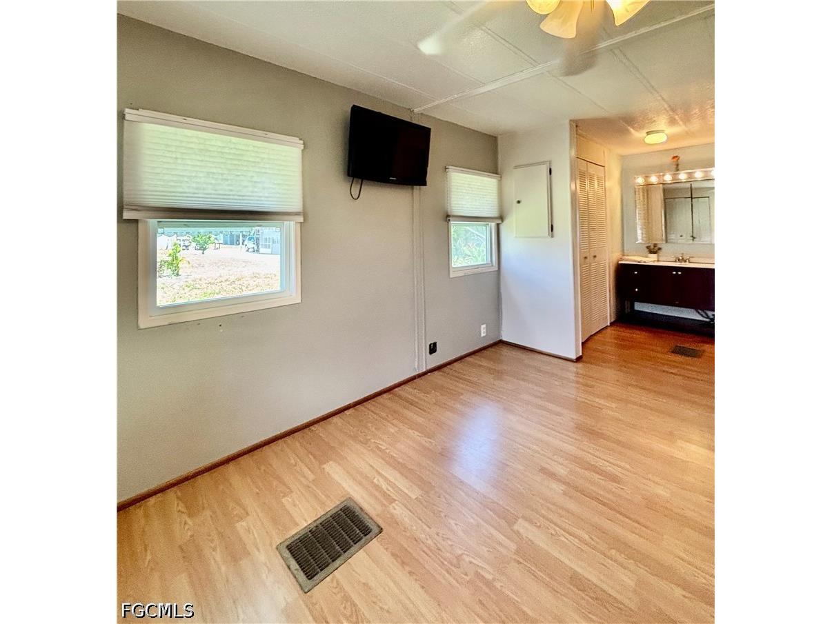 518 Pine Tree Court North Fort Myers FL 33917 2026031143 image18