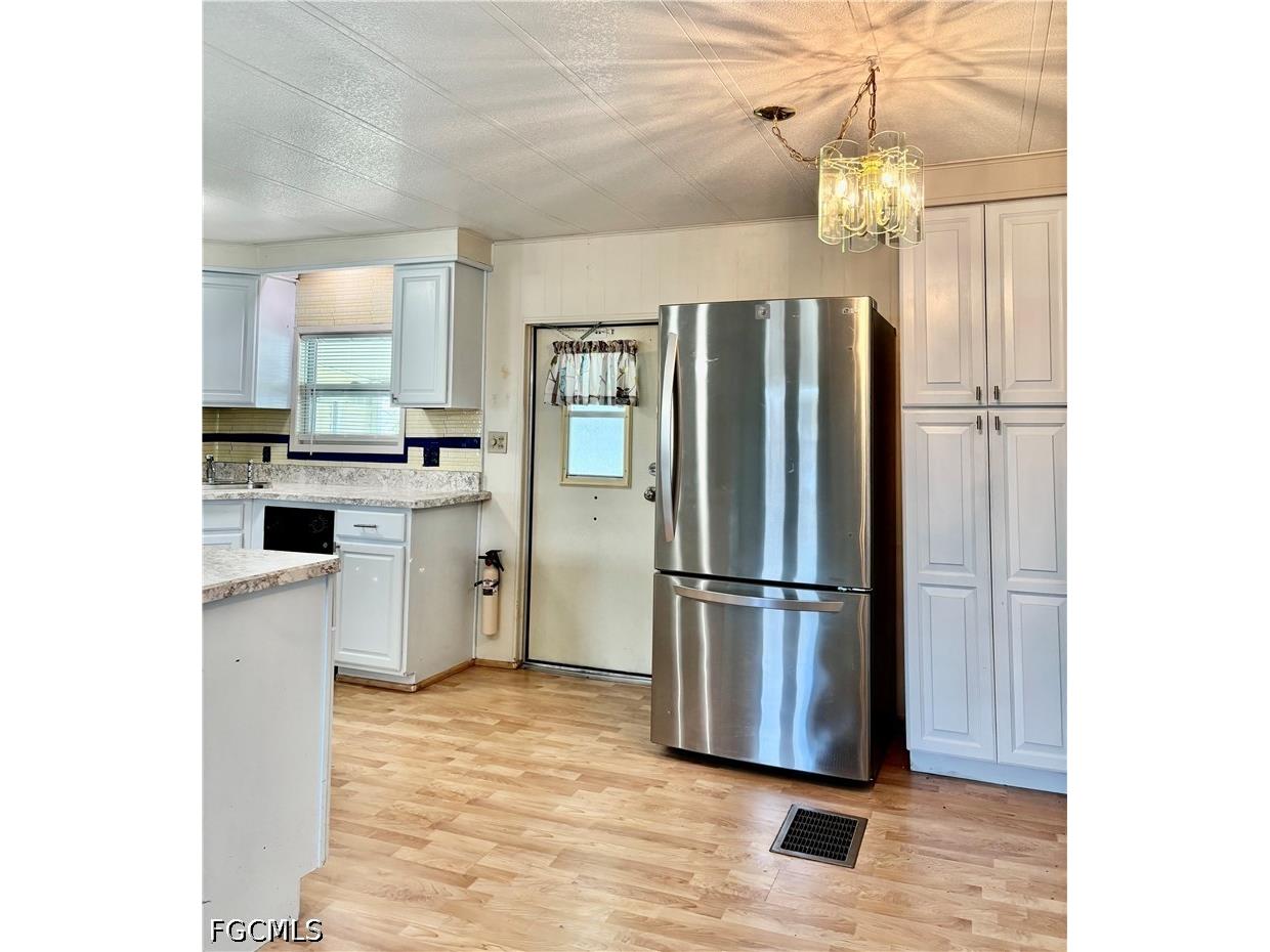 518 Pine Tree Court North Fort Myers FL 33917 2026031143 image5