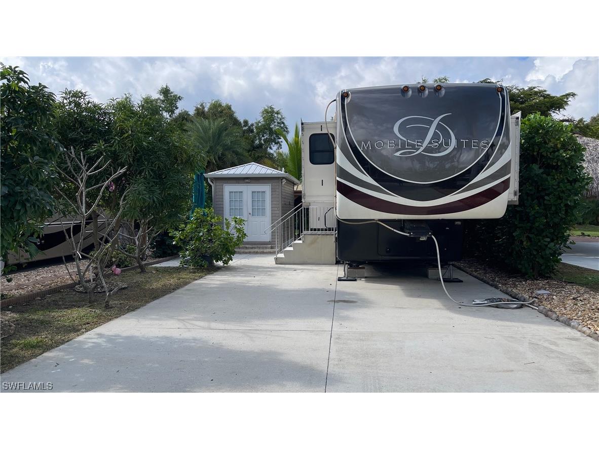 5184 Cypress Trail Resort Circle Fort Myers FL 33905 223089685 image1