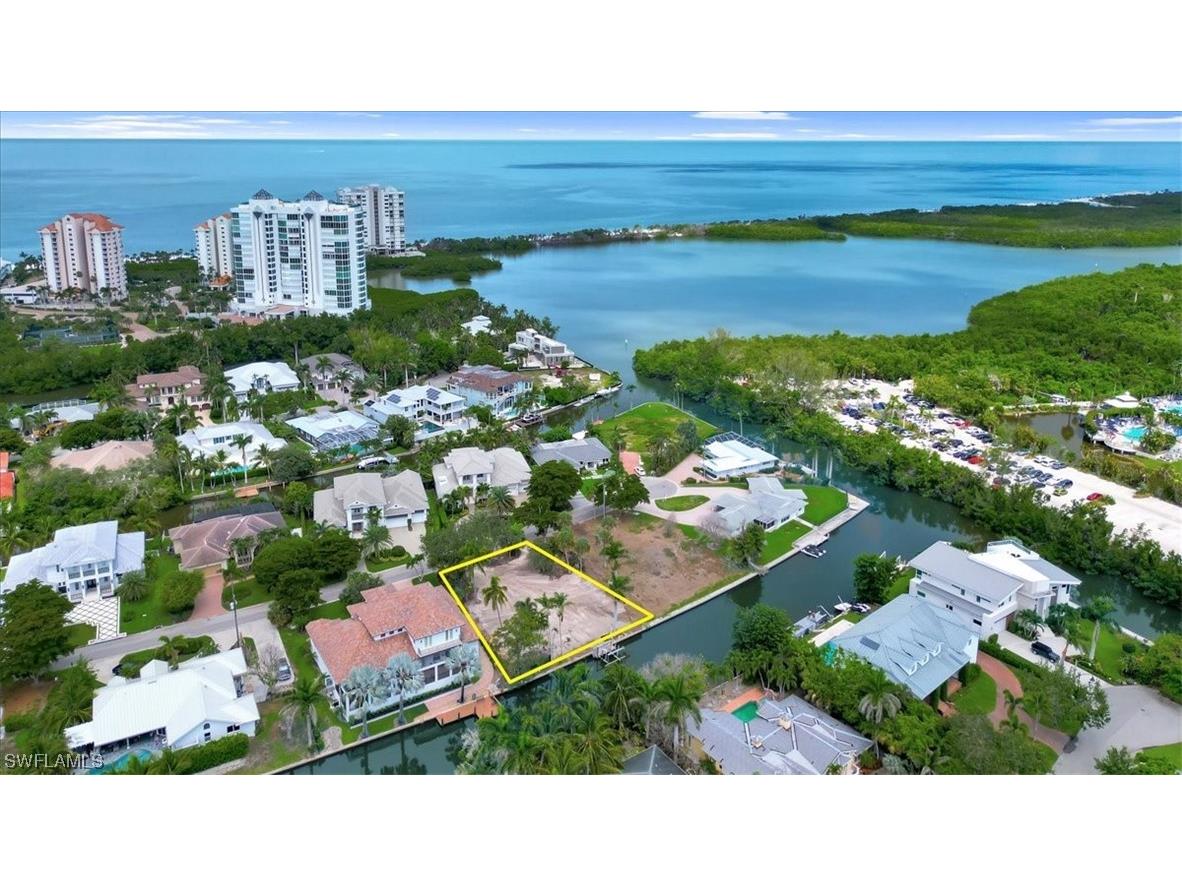 5186 Seashell Avenue Naples FL 34103 223054891 image1