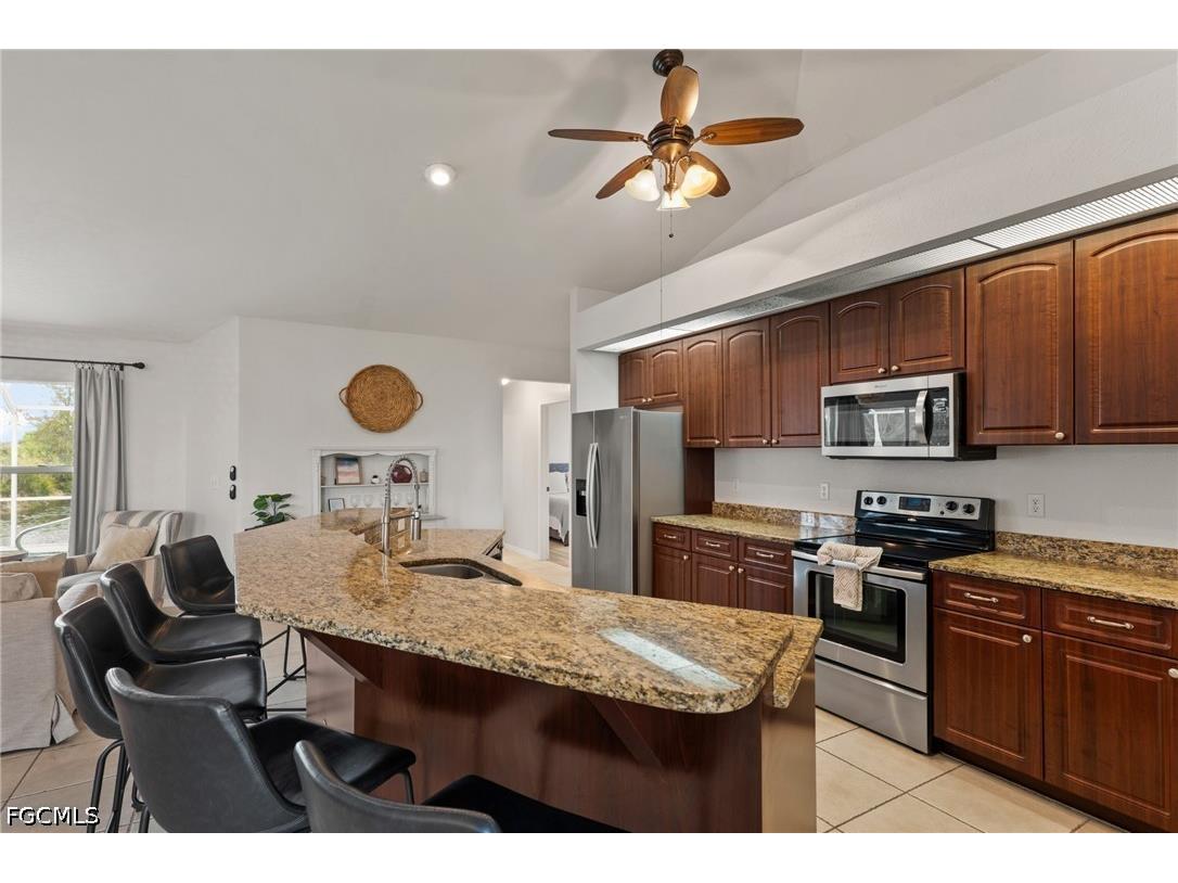 519 NE 19th Terrace Cape Coral FL 33909 2026016877 image11