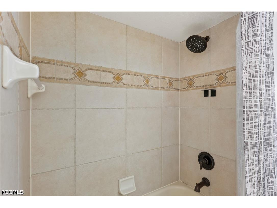 519 NE 19th Terrace Cape Coral FL 33909 2026016877 image22