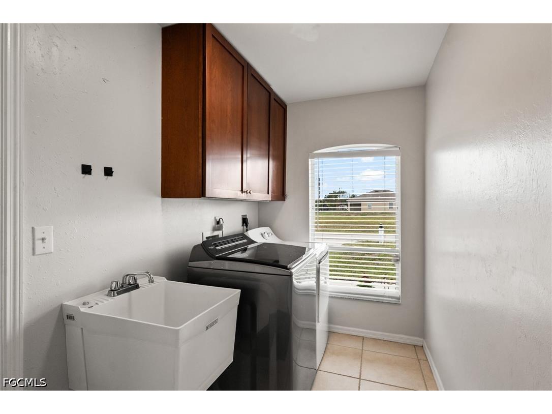 519 NE 19th Terrace Cape Coral FL 33909 2026016877 image25