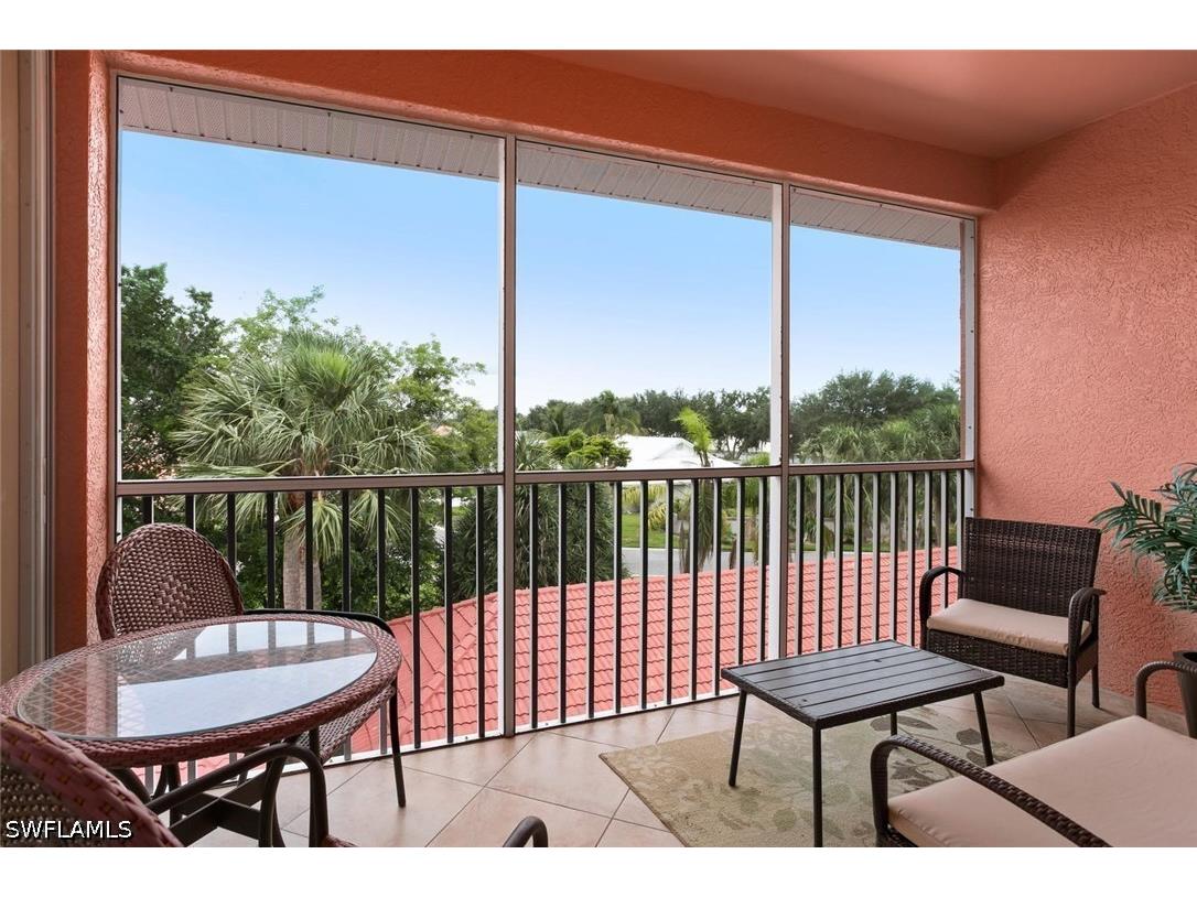 519 Roma Court #306 Naples FL 34110 226017216 image2