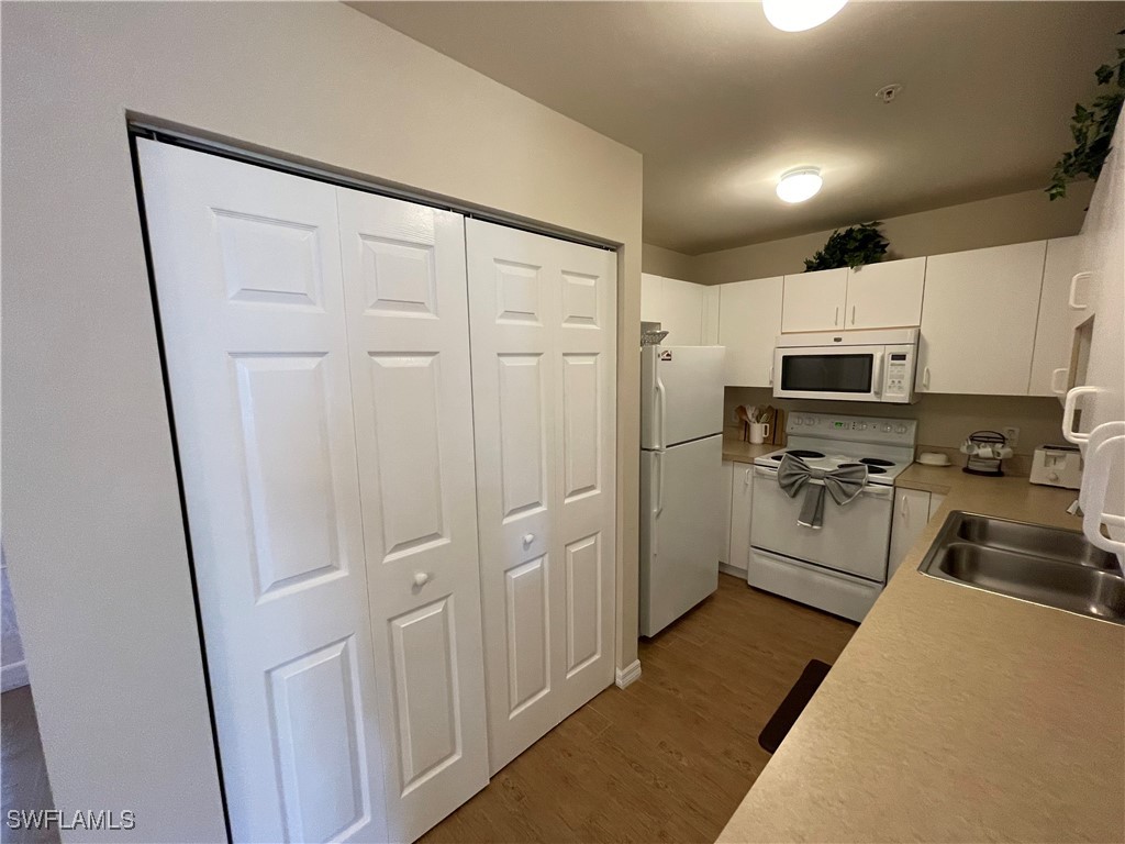 519 Roma Court #2103 Naples FL 34110 225040236 image10