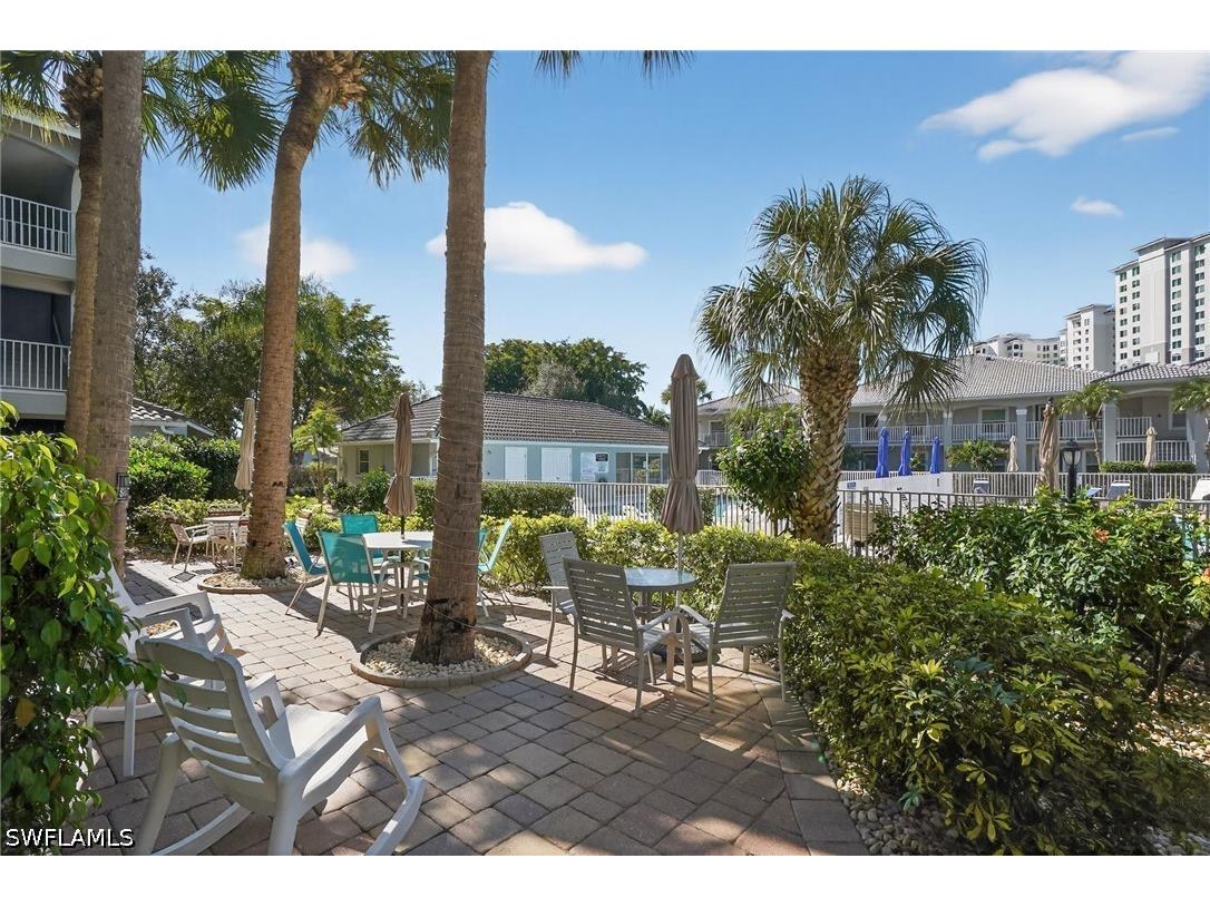 519 Roma Court #3-101 Naples FL 34110 226000683 image1