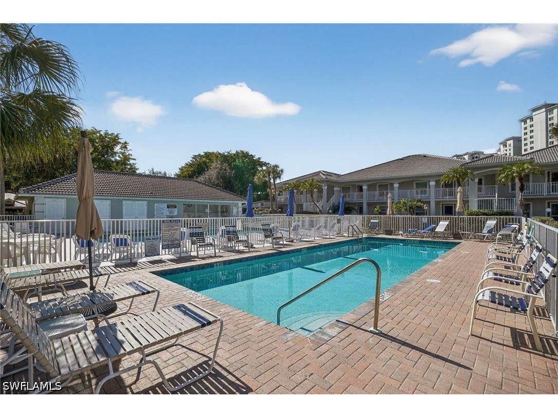 519 Roma Court #3-101 Naples FL 34110 226000683 image2