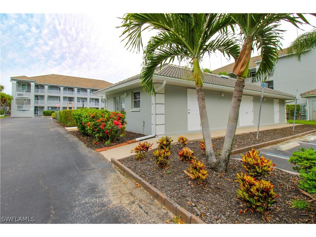 519 Roma Court #3-208 Naples FL 34110 224044506 image1