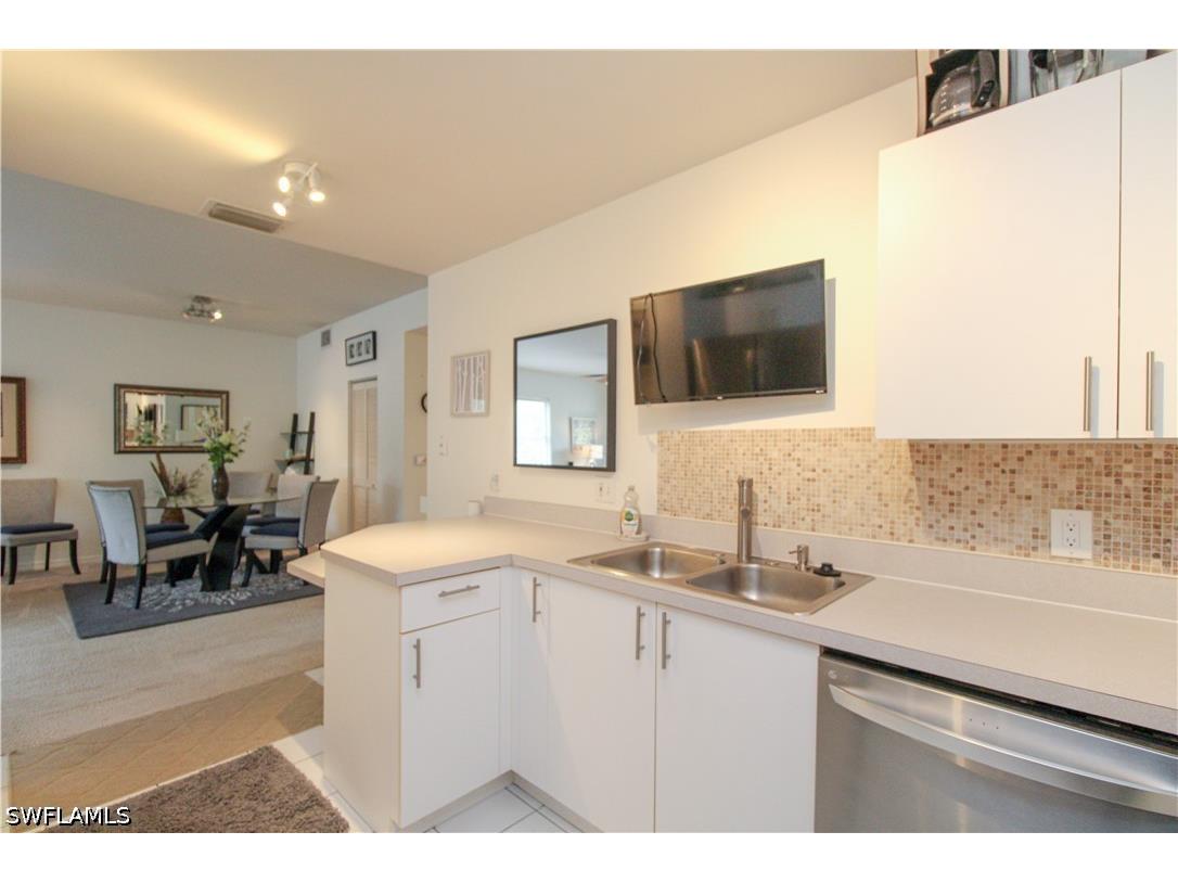 519 Roma Court #3-208 Naples FL 34110 226018496 image22