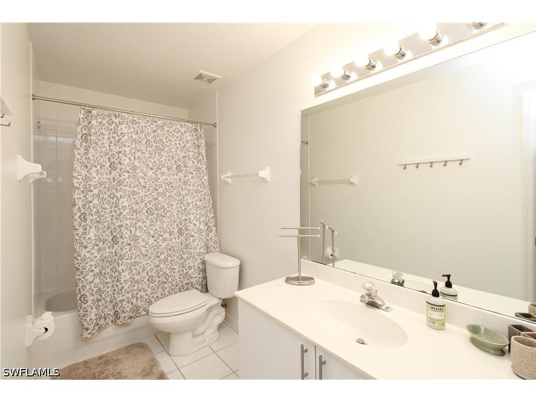 519 Roma Court #3-208 Naples FL 34110 226018496 image28