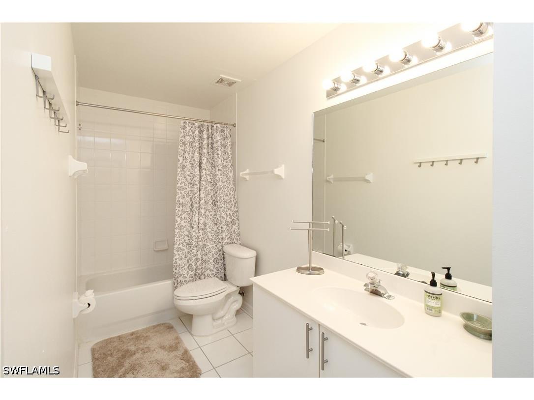 519 Roma Court #3-208 Naples FL 34110 226018496 image29