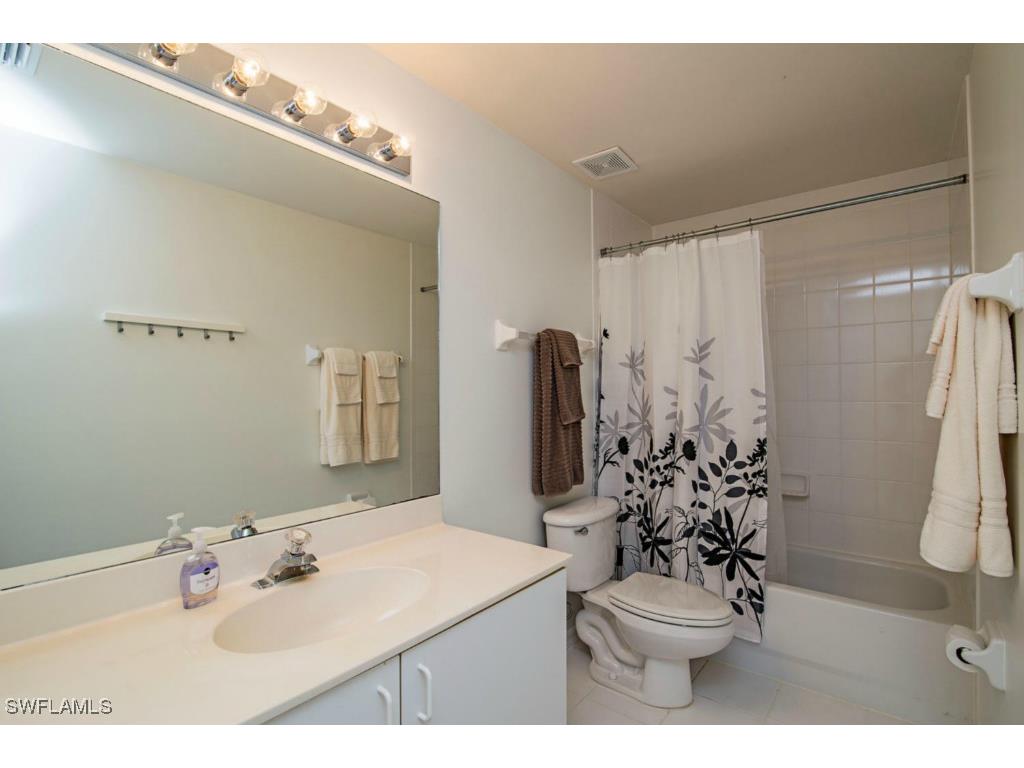 519 Roma Court #3-301 Naples FL 34110 225082578 image9