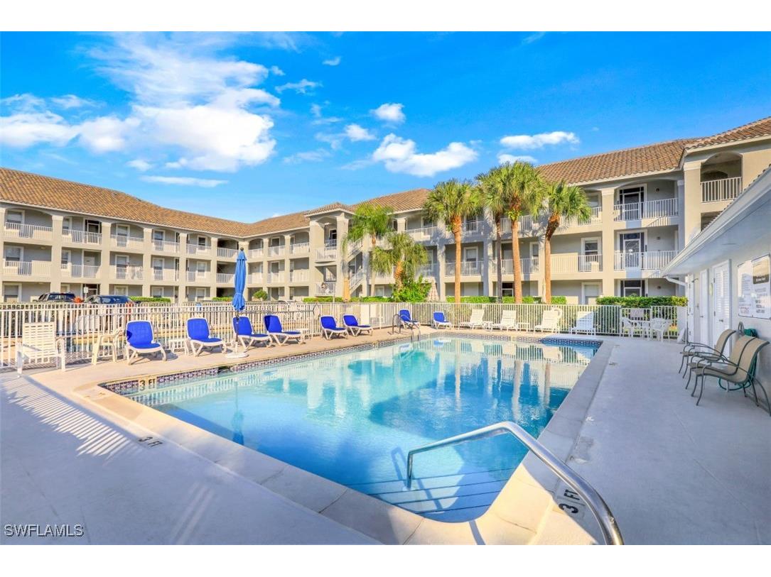 519 Roma Court #3-305 Naples FL 34110 225082350 image2