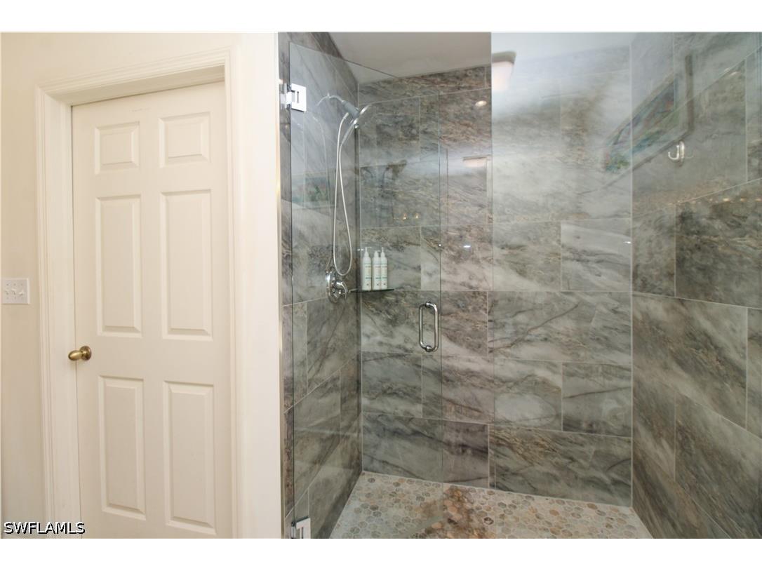 519 Roma Court #3206 Naples FL 34110 226021380 image39