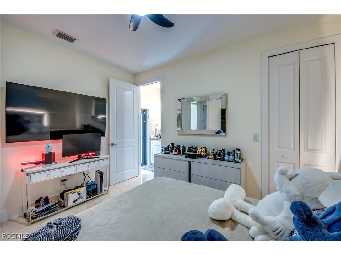 519 Trafalgar Parkway Cape Coral FL 33991 2026005507 image27