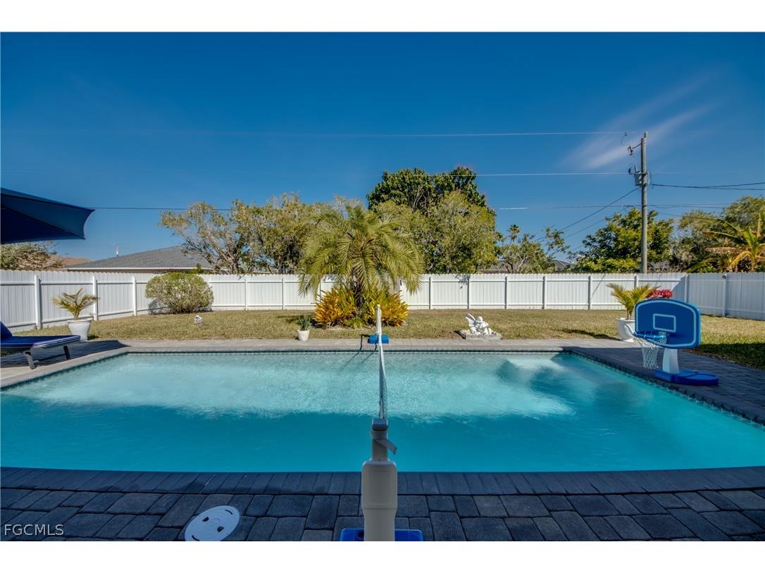 519 Trafalgar Parkway Cape Coral FL 33991 2026005507 image36