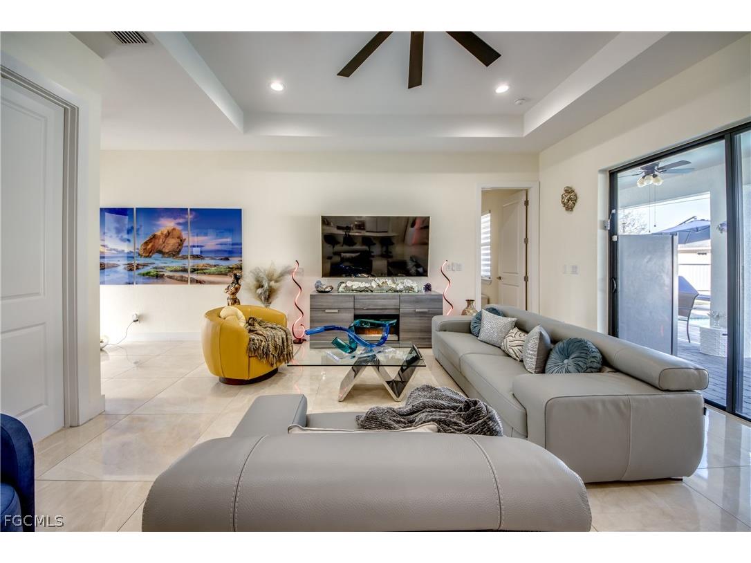 519 Trafalgar Parkway Cape Coral FL 33991 2026005507 image6
