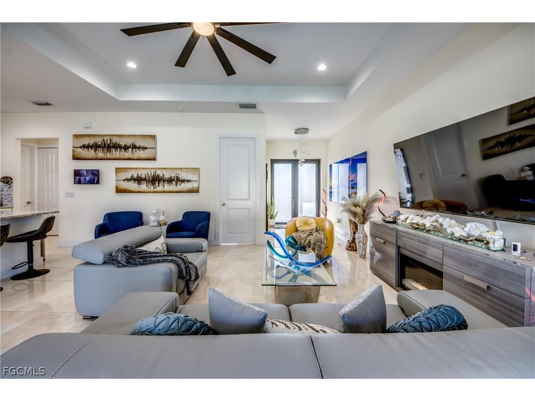 519 Trafalgar Parkway Cape Coral FL 33991 2026005507 image8