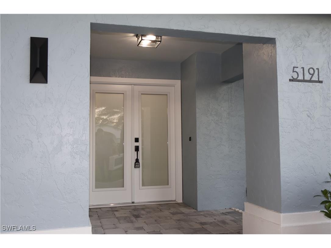 5191 Sunbury Court Naples FL 34104 225083061 image3