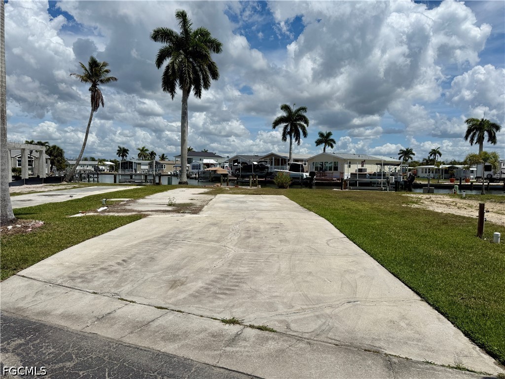 52 Doubloon Way Fort Myers Beach FL 33931 2026012644 image11