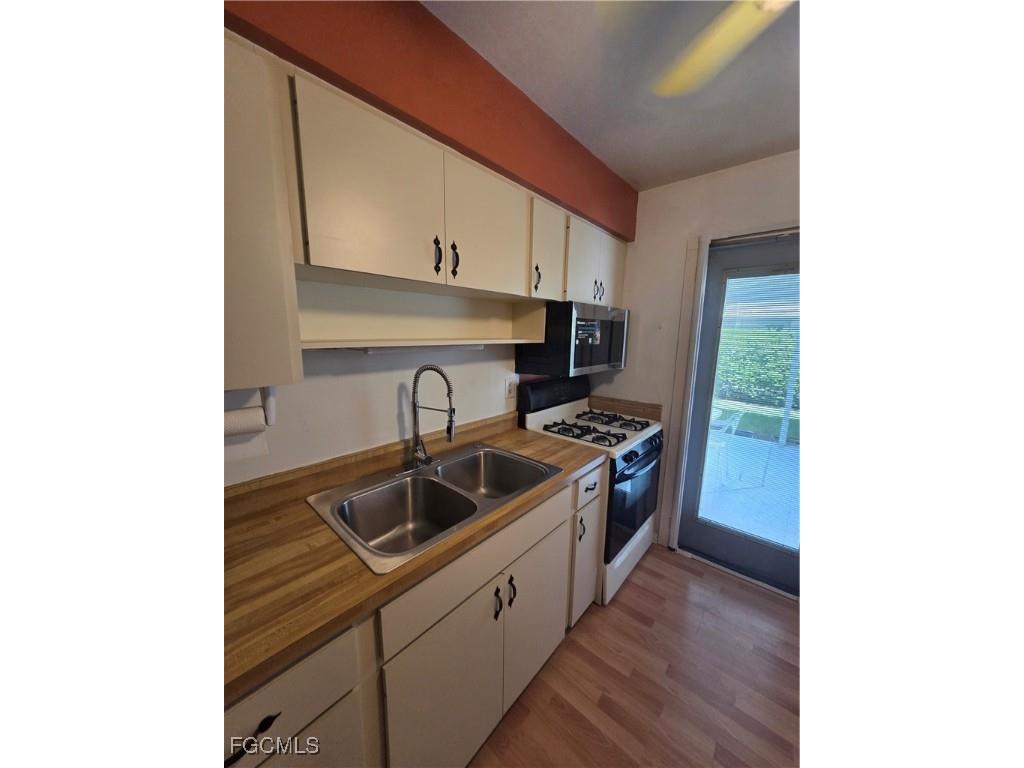 52 Heath Aster Lane Lehigh Acres FL 33936 2025004489 image10