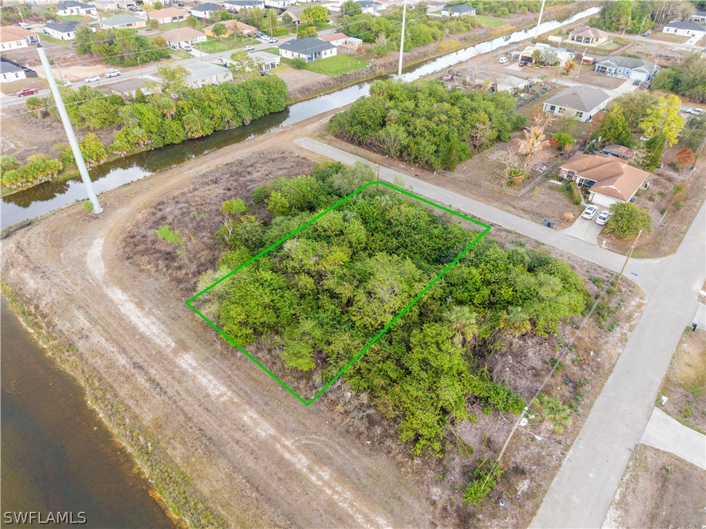 52 Loraine Avenue S Lehigh Acres FL 33976 226010223 image1