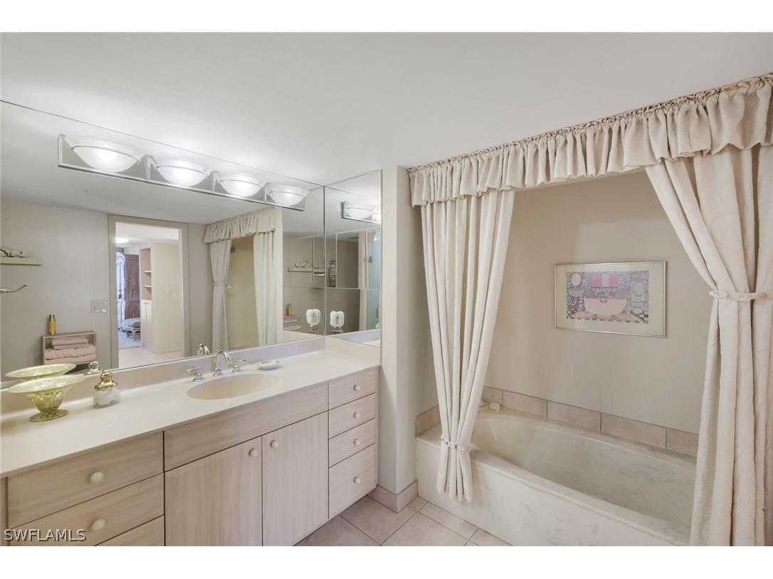 520 S Collier Boulevard #301 Marco Island FL 34145 226009057 image26