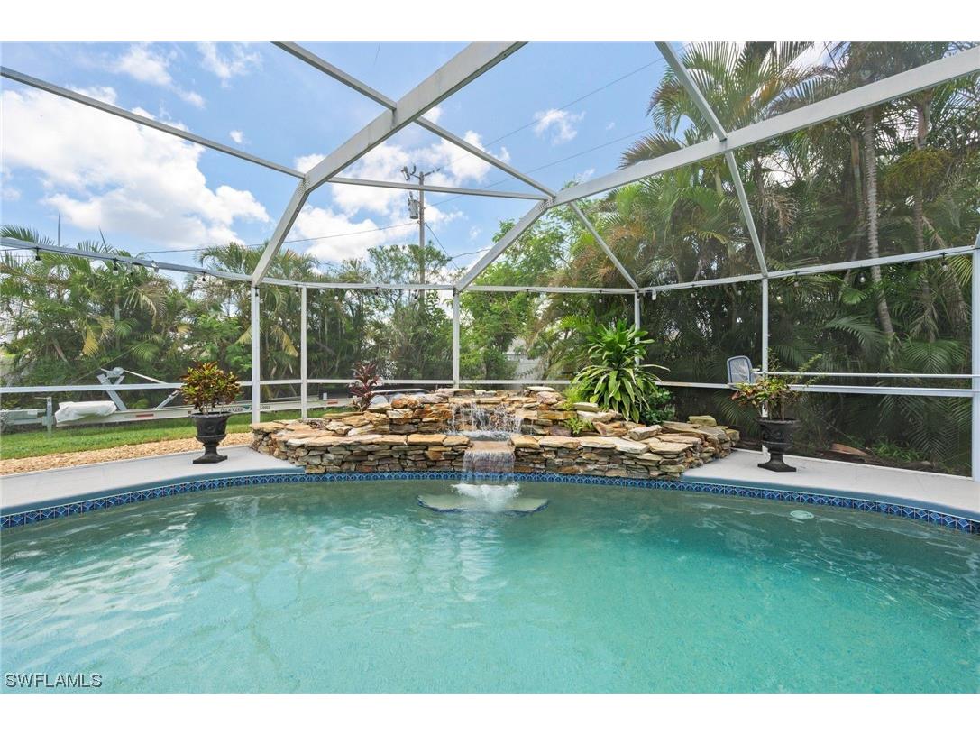 520 SW 21st Terrace Cape Coral FL 33991 223047578 image1