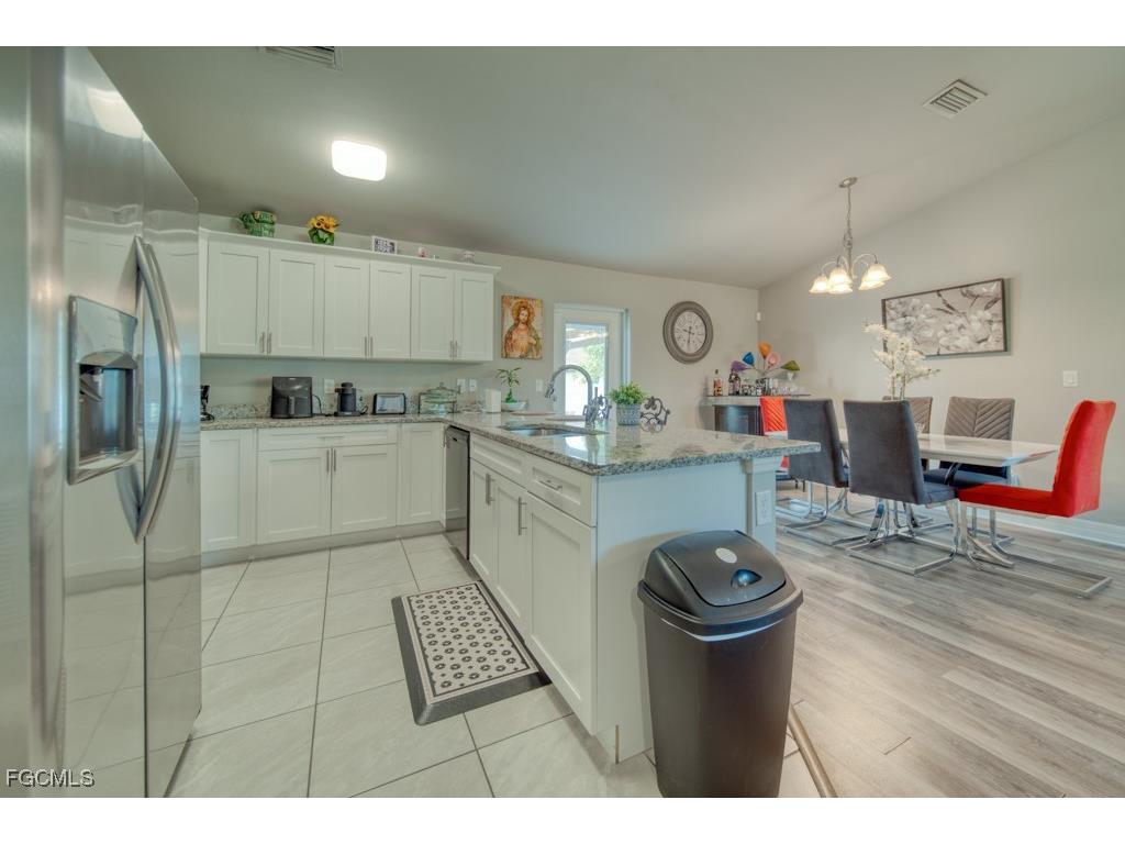 520 Wilmington Parkway Cape Coral FL 33993 2026005883 image13