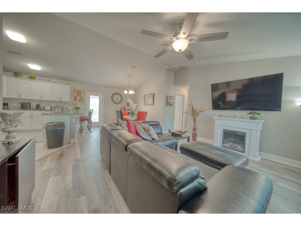 520 Wilmington Parkway Cape Coral FL 33993 225052869 image8