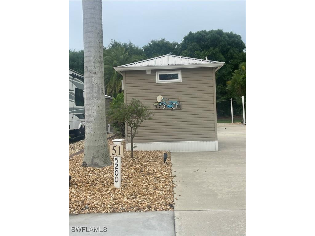 5200 Cypress Trail Resort Circle Fort Myers FL 33905 225052035 image1