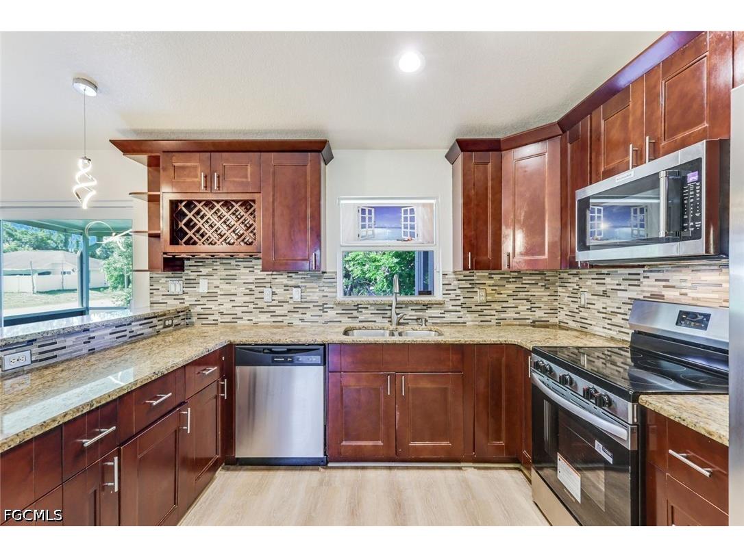 5201 4th Street W Lehigh Acres FL 33971 2026022862 image3